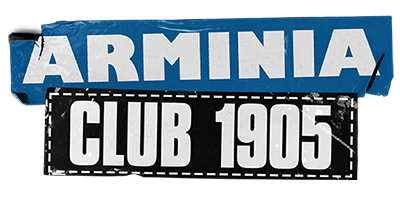 Logo von Arminia mit dem Schriftzug „ARMINIA“ in Blau und „CLUB 1905“ in Weiß auf schwarzem Hintergrund